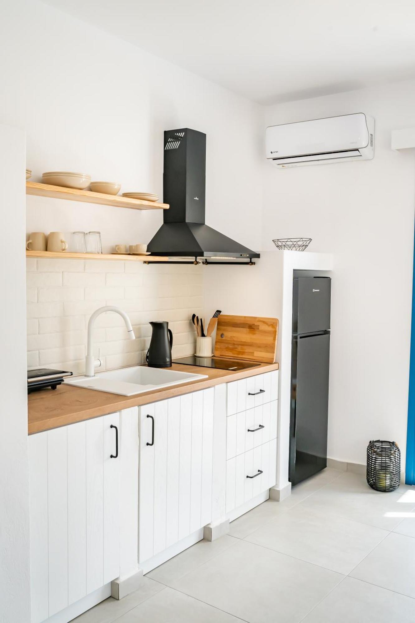 Sea View Apartment 卡尔帕索斯 外观 照片